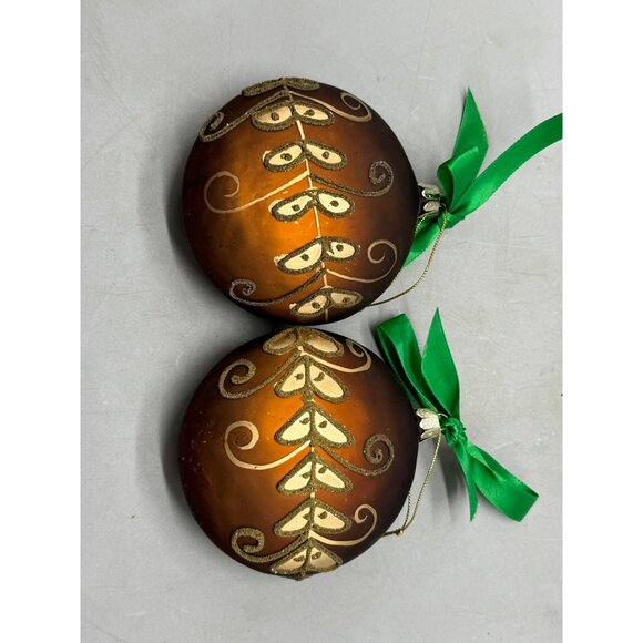 Vintage set of 2 Hand-Painted Glass Christmas Ornaments Gold Glitter Ribbon READ - Picture 2 of 7